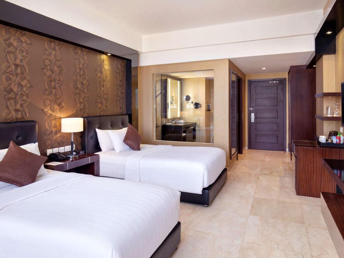 Grand Mercure Solo Baru Exterior photo