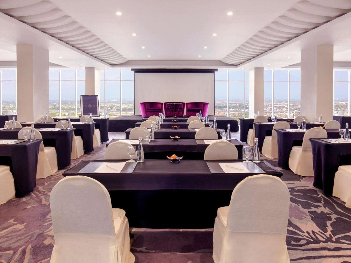 Grand Mercure Solo Baru Exterior photo